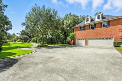 Custom-built in 1983 for a well-known local builder, this - photo 44