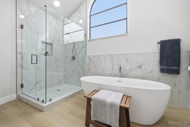 A sense of calm and refinement defines this exceptional - photo 44