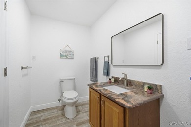 A sense of calm and refinement defines this exceptional - photo 52