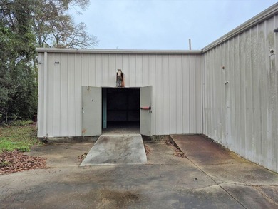 Looking to start or relocate your business?  Commercial building