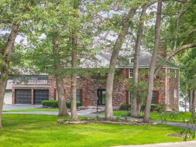 Lake Home For Sale in Lake Summerset, Illinois