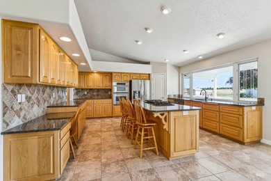 Tucked away in a peaceful country setting on 1.09 acres, you'll - photo 13