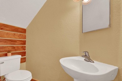Welcome to your lakefront oasis in the Briar Bay Community! This - photo 16