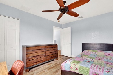 Welcome to your lakefront oasis in the Briar Bay Community! This - photo 18
