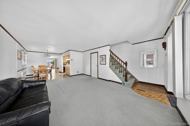 A semi-detached Colonial with a legal rear extension family room - photo 2