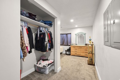 Welcome home to this beautiful Stansbury Park property where - photo 24