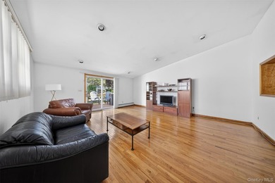 A semi-detached Colonial with a legal rear extension family room - photo 9