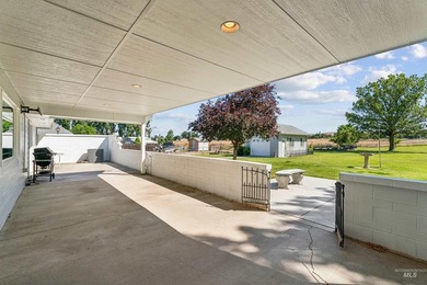 Tucked away in a peaceful country setting on 1.09 acres, you'll - photo 36
