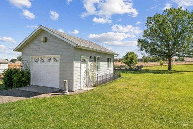 Tucked away in a peaceful country setting on 1.09 acres, you'll - photo 38