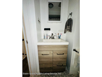SHORT SALE OPORTUNITY! GREAT FOR INVESTMENT! Welcome to this - photo 7