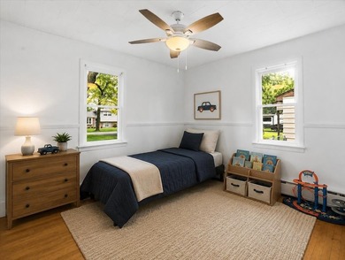 Charming Venetian Village Ranch on Double Lot- Welcome to this - photo 5