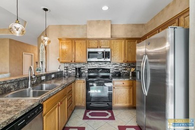 Welcome to coastal living at its best! This charming 3-bedroom - photo 5