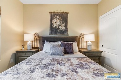 Welcome to coastal living at its best! This charming 3-bedroom - photo 10