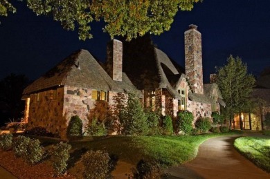 Have it all at Tagalong Resort! Watch the 16th tee box from your