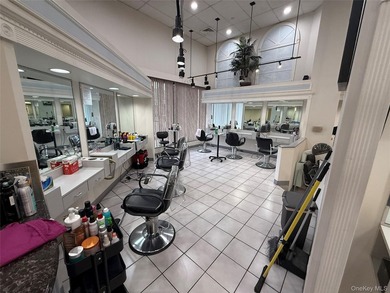 Established Salon Space - Prime Glen Cove Location Rare - photo 16