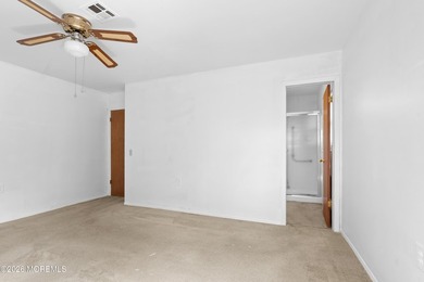 Welcome to 22 Encinitas Drive in the highly desirable Holiday - photo 19