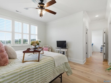 Amazing custom brick 4 bed home in Guntersville City school - photo 24