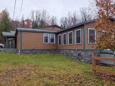 (pending lake) Home For Sale in Saint Regis Falls New York