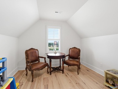 Amazing custom brick 4 bed home in Guntersville City school - photo 33