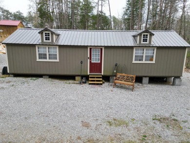 Lake Home For Sale in Burnside, Kentucky