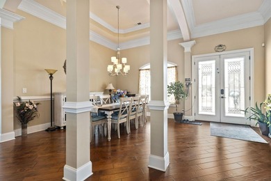 Reduced! Lakefront Mediterranean-style 4BR/3.5BA home with - photo 4