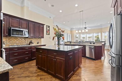 Reduced! Lakefront Mediterranean-style 4BR/3.5BA home with - photo 8