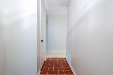 Come see this 2,175 sq ft home with a pool in Fort Walton Beach! - photo 6