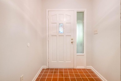 Come see this 2,175 sq ft home with a pool in Fort Walton Beach! - photo 7