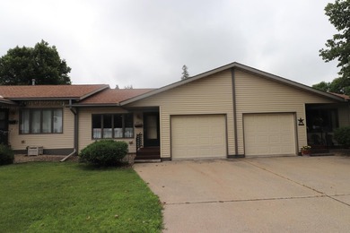 Move-in ready side-by-side townhome featuring 1 bedroom, 2 - photo 3