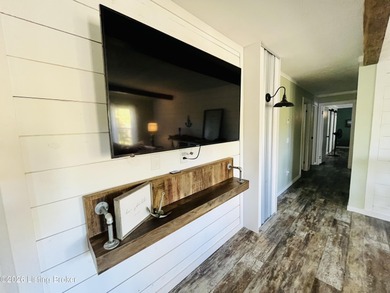 Welcome to lake life at its best on beautiful Nolin Lake! This - photo 8