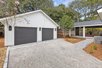 Located in the highly desirable The Groves neighborhood of Mount - photo 3