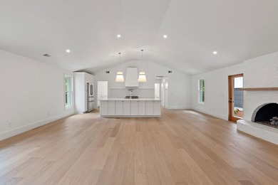 Located in the highly desirable The Groves neighborhood of Mount - photo 5