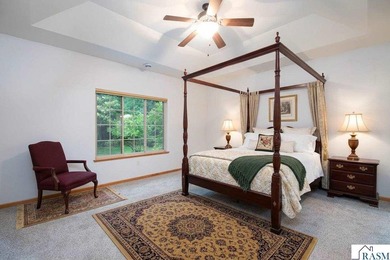 Welcome to this beautiful 3 bedroom, 2 bathroom patio home - photo 15