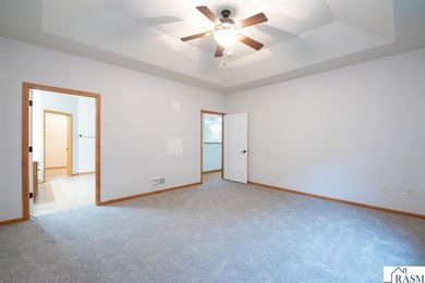 Welcome to this beautiful 3 bedroom, 2 bathroom patio home - photo 16
