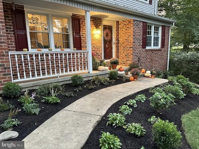 (private lake, pond, coastal) Home Sale Pending in Media Pennsylvania