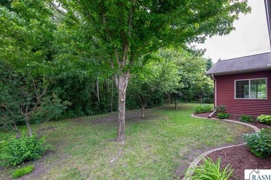 Welcome to this beautiful 3 bedroom, 2 bathroom patio home - photo 25