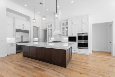 EXTRAORDINARY LUXURY AWAITS - YOUR DREAM HOME IN A GATED - photo 28