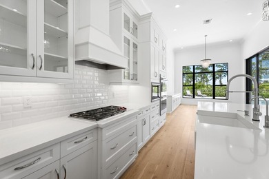 EXTRAORDINARY LUXURY AWAITS - YOUR DREAM HOME IN A GATED - photo 33
