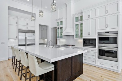 EXTRAORDINARY LUXURY AWAITS - YOUR DREAM HOME IN A GATED - photo 41