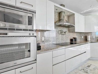 Welcome to Turnberry Ocean Colony, one of the most desirable and - photo 10