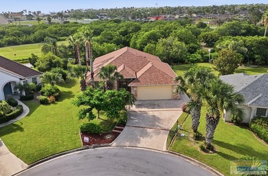 Wake up to breathtaking sunrises and serene golf course views - photo 1