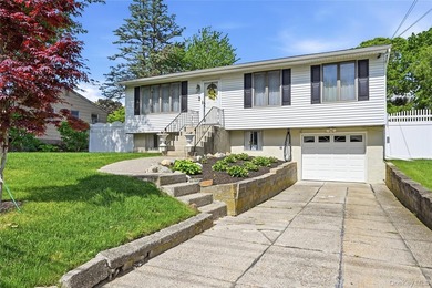 This pristine raised ranch may be just what you're loooking for! - photo 2