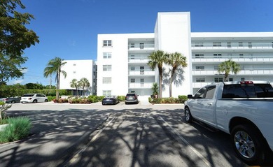 Rarely available corner unit w/ one of the best pool views in - photo 17