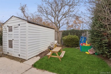 Welcome to 2861 Tilrose Ave in Oceanside, New York-a beautifully - photo 19