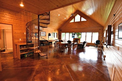 Truly Breathtaking once in a lifetime Home situated on a sublime - photo 4