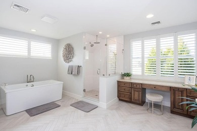 Set on three private acres abutting Newport National Golf Club - photo 29