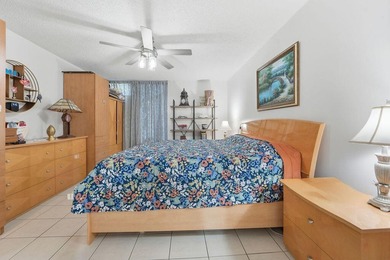 Rarely available corner unit w/ one of the best pool views in - photo 31