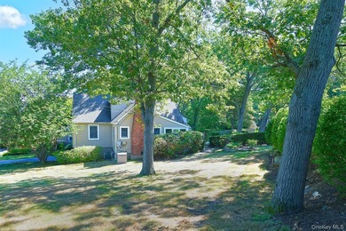 Charming and beautifully maintained 3-bedroom, 2-full-bath home - photo 2