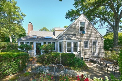 Charming and beautifully maintained 3-bedroom, 2-full-bath home - photo 7