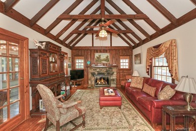 Charming and beautifully maintained 3-bedroom, 2-full-bath home - photo 9